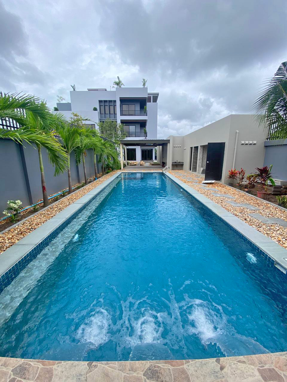 Gallery Images